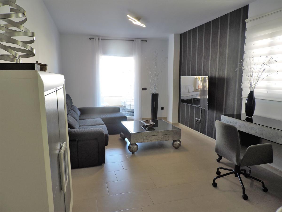 Plaza De Espana Boutique Apartment Нерха Экстерьер фото